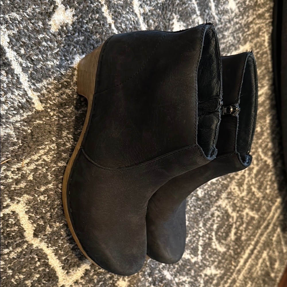 Dansko Black Ankle Boots with Wooden Heel 39 - Picture 3 of 5